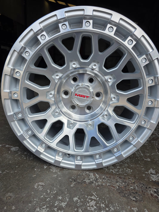 MAT 17X8.5 6X114.3 +12 OFFSET SILVER M107EM