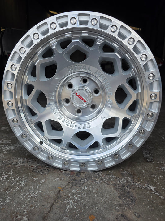MAT 17X8.5 6X114.3 -25 OFFSET SILVER M108FM