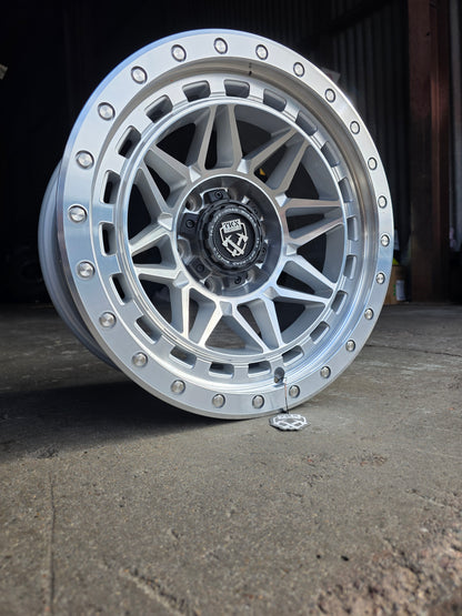 TKX 17X8.5 6X114.3 0 OFFSET SILVER T802RM