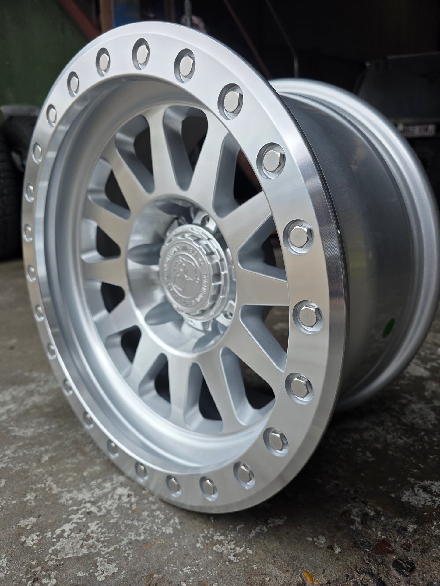 BIGROCK 16X8 6X139.7 -25 OFFSET SILVER H290BM